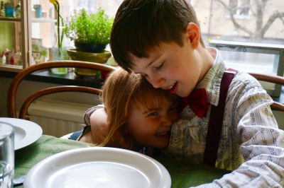Clara and Max