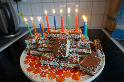 Ice cream cake