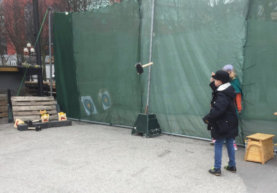 Hammer throwing
