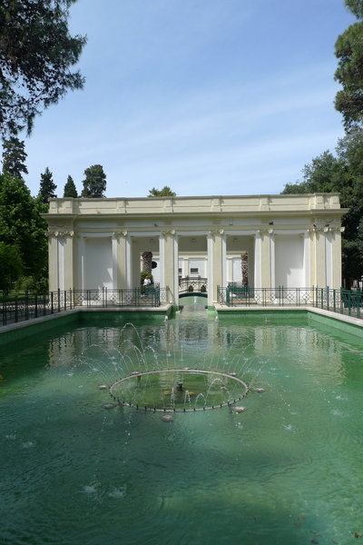p1090643