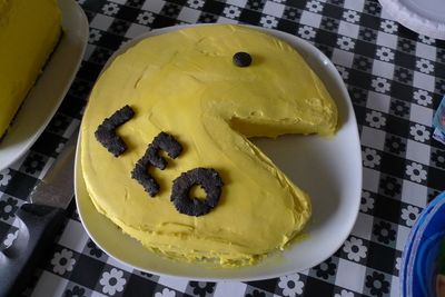 Pac-Man cake
