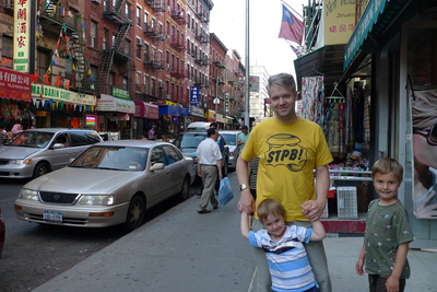 Max, Leo and Måns Jonasson in Chinatown