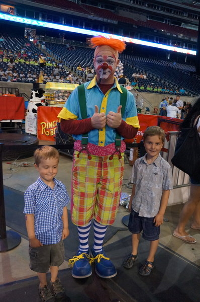 Max, Clown, Leo